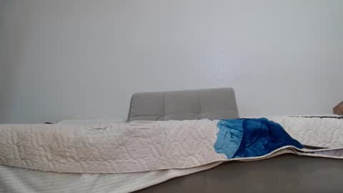 Della online show from January 2025 05:15:01 PM