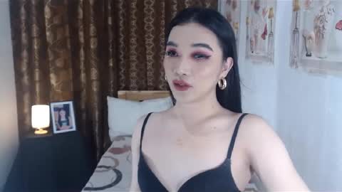 indestructabletrixie online show from January 2025 02:00:02 PM