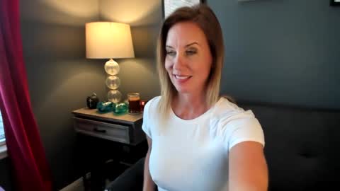 IndianaCooper - Showtimes - Mon-Fri 12pm and 930PM CST SatSun 930pm CST online show from September 2025 07:13:01 PM