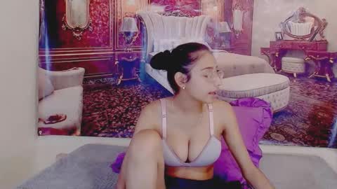 Snapshot of indianbootylicious1 chatting on April 2026 05:30:01 AM nala online show from April 2026 05:30:01 AM