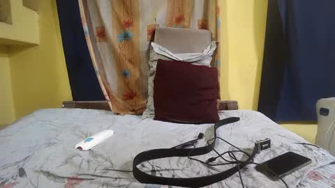 Snapshot of indiancumking chatting on December 2024 03:44:01 PM inindiancumking online show from December 2024 03:44:01 PM