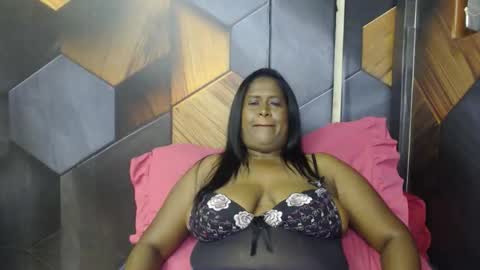 Snapshot of indiandeluxe chatting on November 2025 07:08:02 AM indiandeluxe online show from November 2025 07:08:02 AM