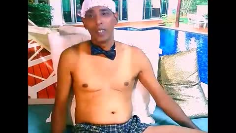 Theo online show from April 2026 07:04:01 PM