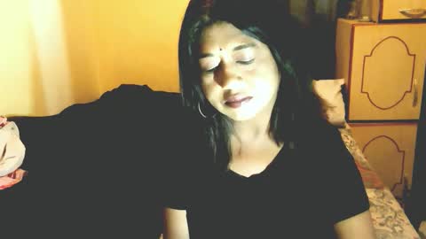 Snapshot of indianpleasures21 chatting on March 2026 07:47:02 AM indianpleasures21 online show from March 2026 07:47:02 AM