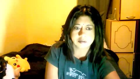 Snapshot of indianpleasures21 chatting on April 2026 01:42:01 AM indianpleasures21 online show from April 2026 01:42:01 AM