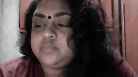 indianpooja1027 online show from June 2026 07:25:02 PM