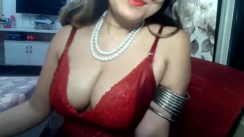 Radha online show from February 2025 05:59:01 PM