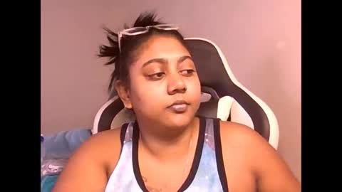 indianruby21 online show from April 2026 07:25:02 AM