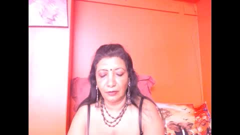 indiansarika65 online show from November 2025 04:25:02 AM
