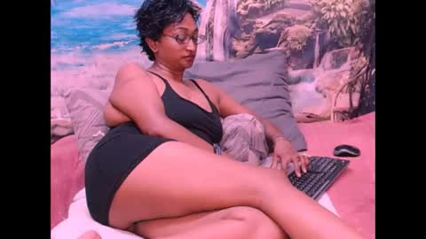 Snapshot of indianspicy69 chatting on January 2025 09:22:01 PM Shreya online show from January 2025 09:22:01 PM