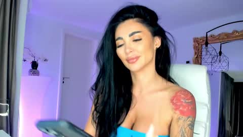 Snapshot of indiansweety chatting on February 2025 04:10:02 PM Hellen online show from February 2025 04:10:02 PM