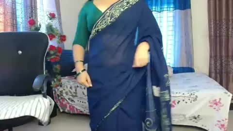 tina online show from October 2025 05:33:02 AM