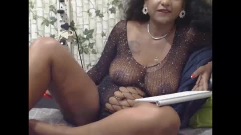 Snapshot of indiantina01 chatting on February 2025 10:15:02 PM tina online show from February 2025 10:15:02 PM