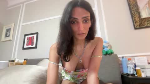 Indiantransgirlillinois online show from August 2026 06:27:01 AM