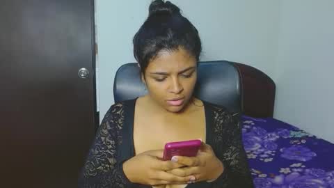 Snapshot of indica_18 chatting on January 2025 06:59:01 AM Aleja vallejo online show from January 2025 06:59:01 AM