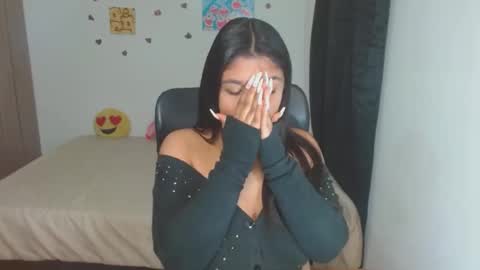 Snapshot of indica_18 chatting on October 2025 01:58:01 PM Aleja vallejo online show from October 2025 01:58:01 PM