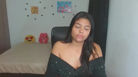 Snapshot of indica_18 chatting on November 2025 01:36:01 AM Aleja vallejo online show from November 2025 01:36:01 AM