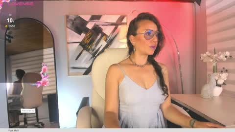 Indigo Wild  online show from May 2026 02:51:02 AM