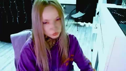 Snapshot of inesdesire chatting on September 2025 03:39:01 PM InesDesire online show from September 2025 03:39:01 PM