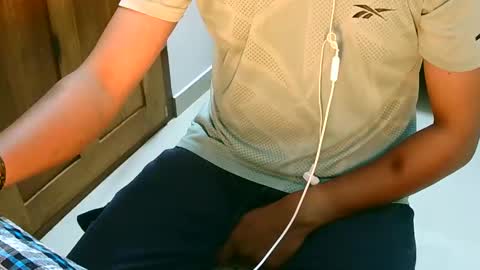 Snapshot of ingloriousuncut chatting on January 2025 07:28:02 PM Inglorious Hairy Uncut online show from January 2025 07:28:02 PM