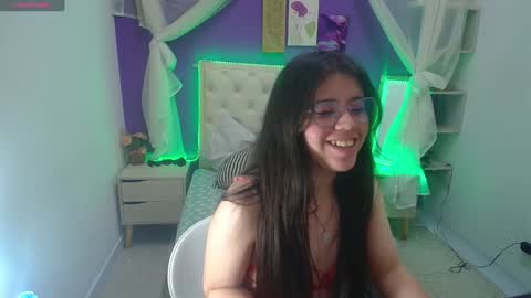 Snapshot of ingrid_casas chatting on December 2024 11:03:02 PM Ingrid petite online show from December 2024 11:03:02 PM