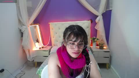 Snapshot of ingrid_casas chatting on January 2025 06:54:01 AM Ingrid petite online show from January 2025 06:54:01 AM
