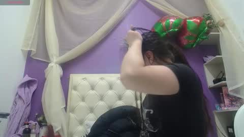 Snapshot of ingrid_casas chatting on September 2025 09:59:02 PM Ingrid petite online show from September 2025 09:59:02 PM