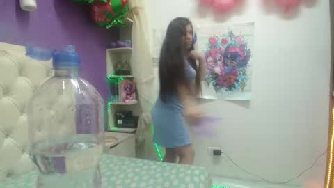 Snapshot of ingrid_casas chatting on October 2025 08:39:01 PM Ingrid petite online show from October 2025 08:39:01 PM