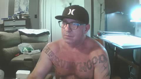 Snapshot of inittogetitin chatting on December 2025 12:03:02 PM inittogetitin online show from December 2025 12:03:02 PM