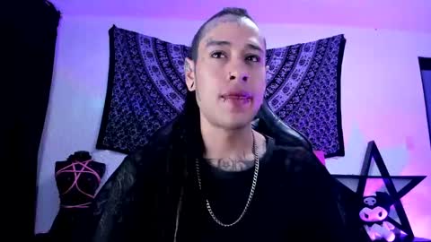 Snapshot of ink_u_buzz chatting on January 2025 05:11:02 AM Dani online show from January 2025 05:11:02 AM