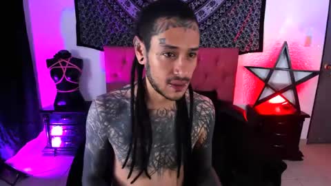 Snapshot of ink_u_buzz chatting on January 2025 01:53:02 AM Dani online show from January 2025 01:53:02 AM