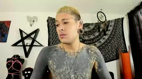 Snapshot of ink_u_buzz chatting on October 2025 06:50:01 PM Dani online show from October 2025 06:50:01 PM