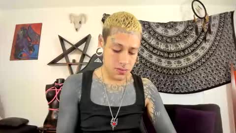 Snapshot of ink_u_buzz chatting on October 2025 02:50:02 PM Dani online show from October 2025 02:50:02 PM