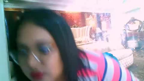 Kim online show from November 2025 04:42:01 PM