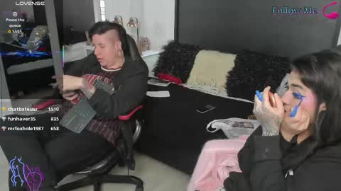 Snapshot of inkedsinners_ chatting on June 2026 11:43:01 AM inkedsinners_ online show from June 2026 11:43:01 AM
