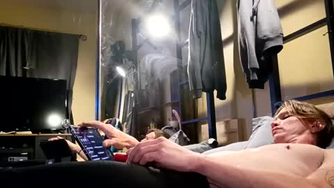 inlovewithlace online show from October 2025 06:52:02 AM