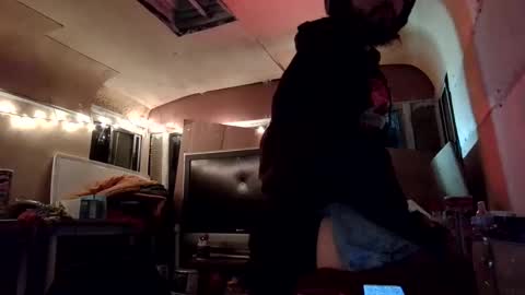 inner_crack online show from December 2024 02:09:01 AM