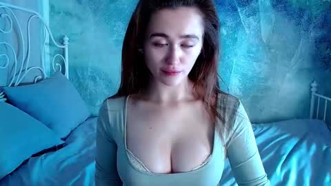 Lina online show from December 2025 01:21:02 AM