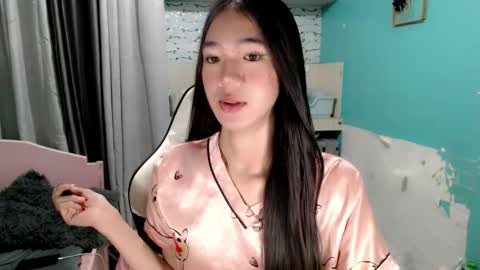 Reign online show from March 2026 06:25:02 PM