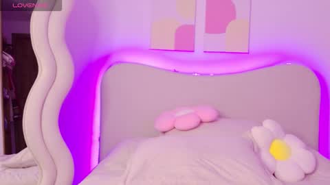 SELENA  online show from November 2025 02:50:01 PM