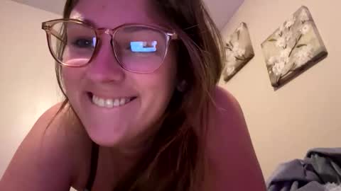 innocentlilsarah online show from October 2025 06:30:01 PM