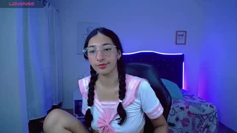 Luna moon online show from November 2025 04:26:02 AM