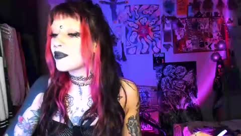 Snapshot of insunnity666 chatting on July 2026 08:08:01 PM Insunnity666 online show from July 2026 08:08:01 PM
