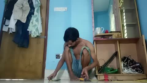 interne8famous online show from April 2026 06:33:01 AM