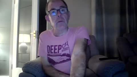 inthemood63 online show from September 2025 07:59:01 PM