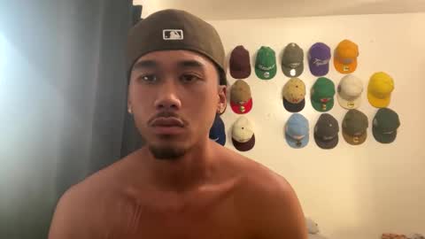 Snapshot of inyabitcch chatting on February 2025 03:29:01 AM Raxton online show from February 2025 03:29:01 AM