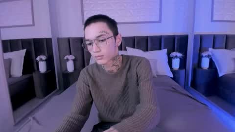 ionarne online show from November 2025 12:16:01 PM