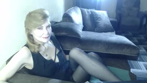 irenalegs online show from March 2026 05:34:02 AM