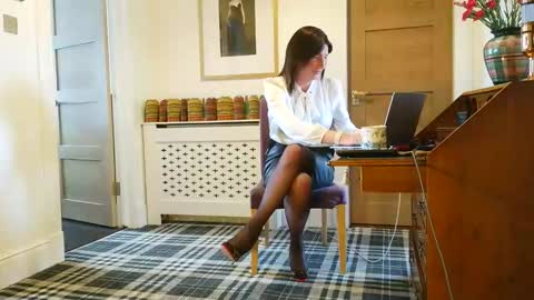 Irena Adler online show from April 2026 03:08:01 PM