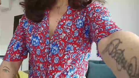 Snapshot of ireneblue_ chatting on March 2026 07:25:02 AM Irene online show from March 2026 07:25:02 AM